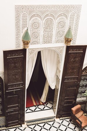 In-room safe, desk, soundproofing, iron/ironing board - Riad Tizwa Fes (Fes)