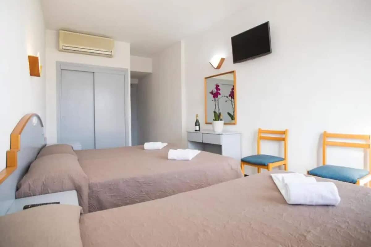 Triple Room, Balcony