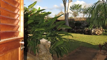 Individually decorated, iron/ironing board, free WiFi, bed sheets