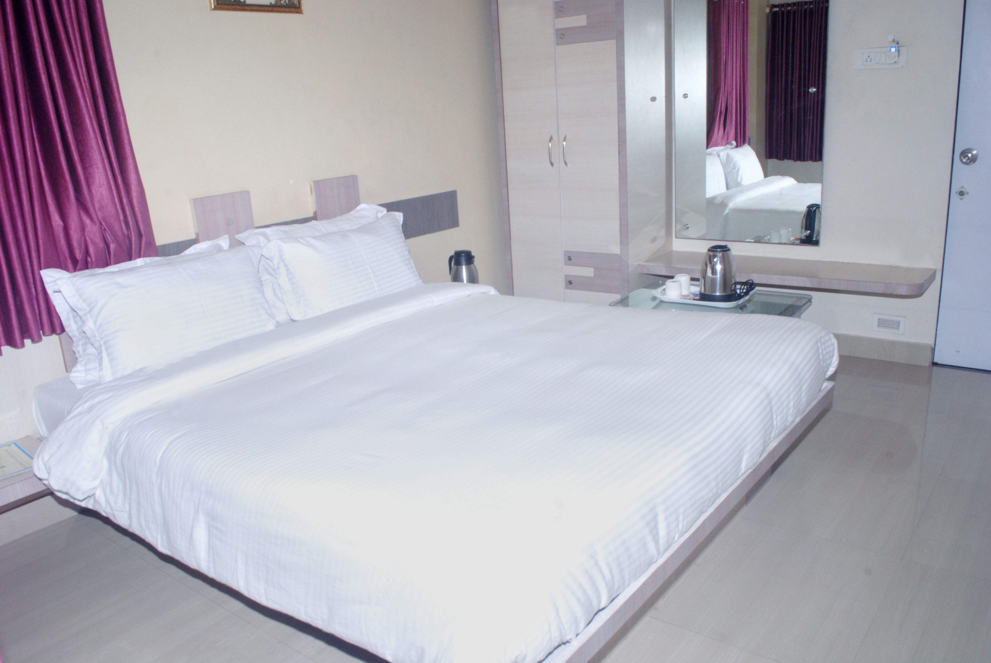 Chambre Deluxe | Coffres-forts dans les chambres, Wi-Fi gratuit