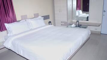 Chambre Deluxe | Coffres-forts dans les chambres, Wi-Fi gratuit