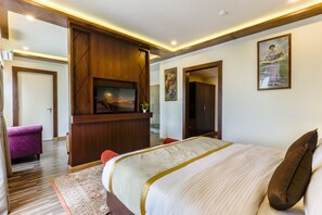 In-room safe, desk, laptop workspace, iron/ironing board