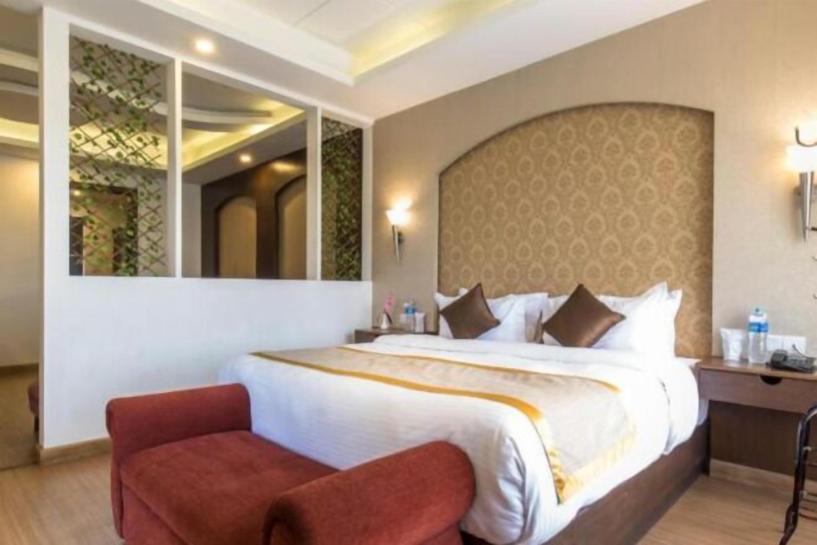 In-room safe, desk, laptop workspace, iron/ironing board