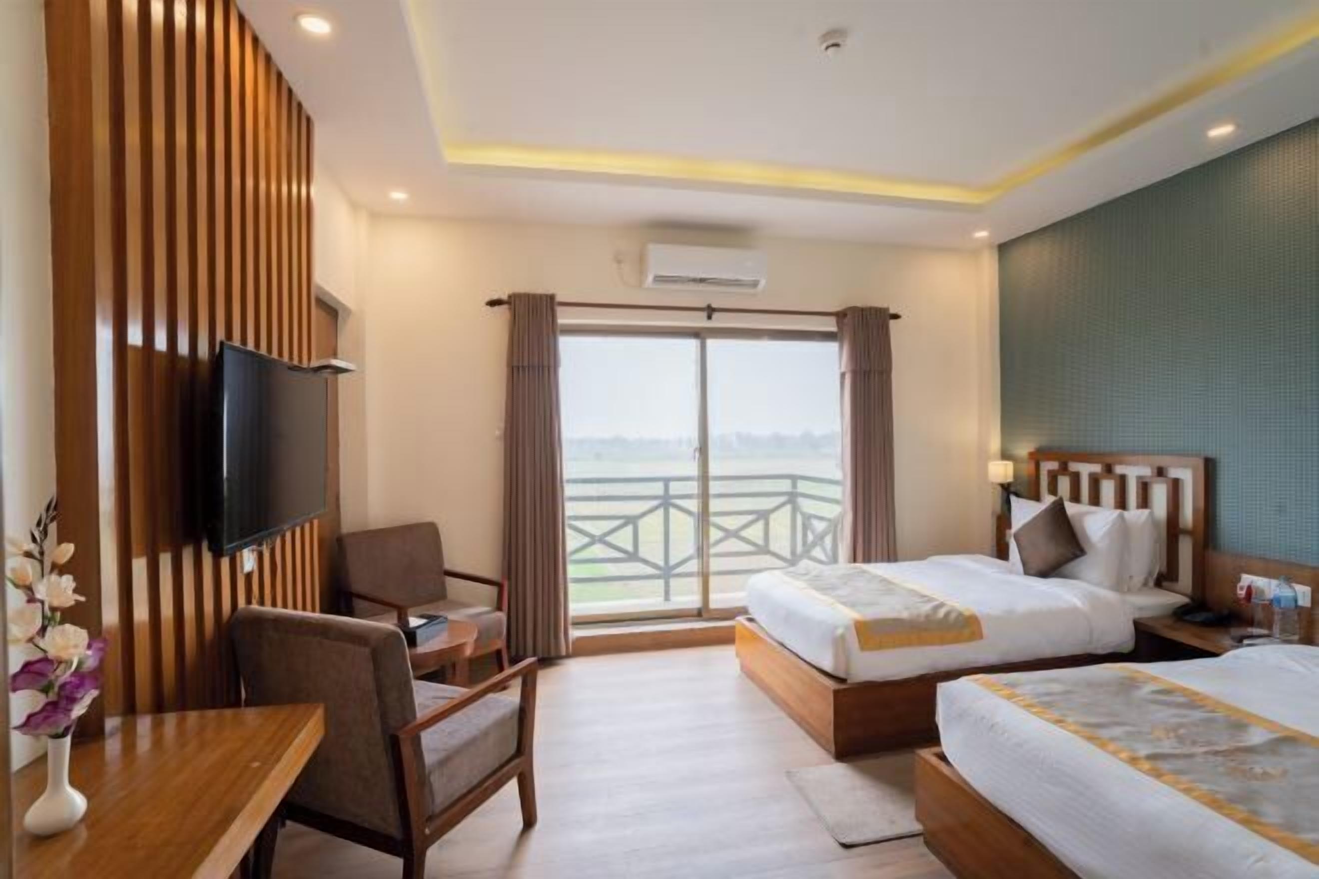 In-room safe, desk, laptop workspace, iron/ironing board