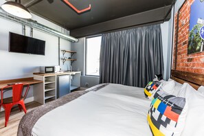 Premium bedding, in-room safe, desk, iron/ironing board