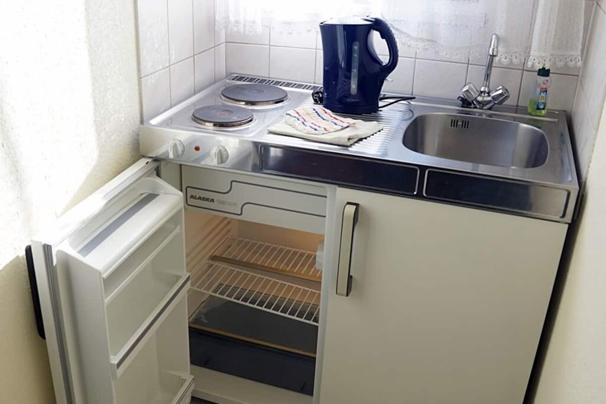 twin room, ensuite (twn) | view from property