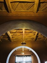 Muebles diferentes, escritorio, cortinas blackout y cunas gratuitas 