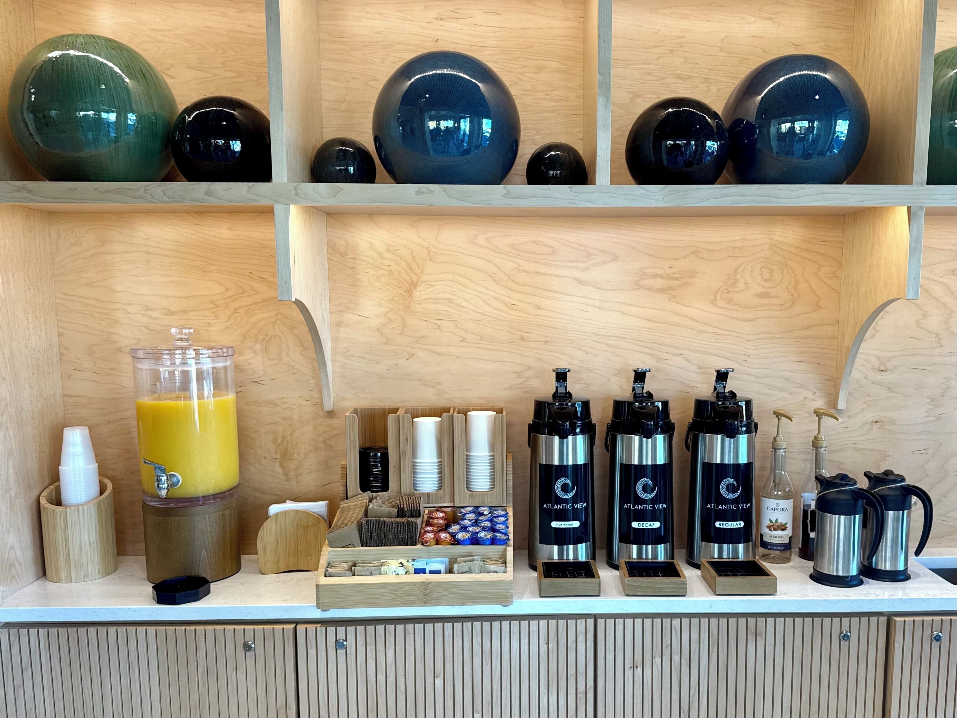 free daily continental breakfast