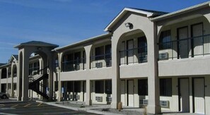 Front of property - Ambassador Inn (Albuquerque)