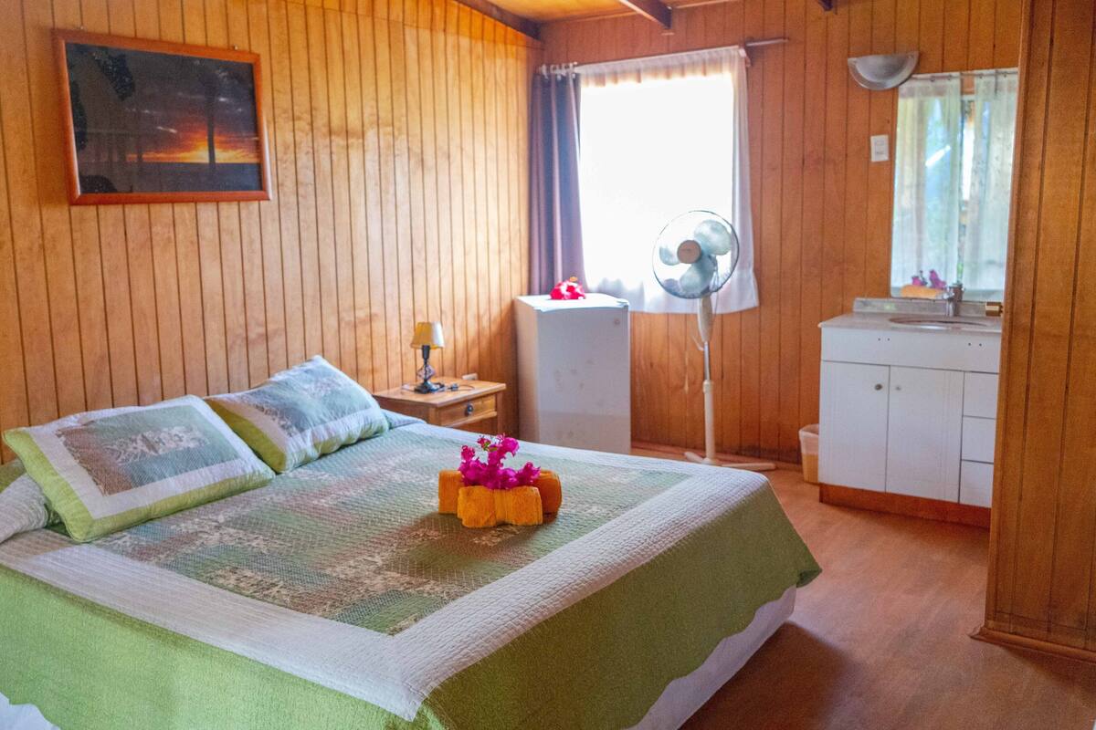 1 bedroom, pillow-top beds, minibar, in-room safe