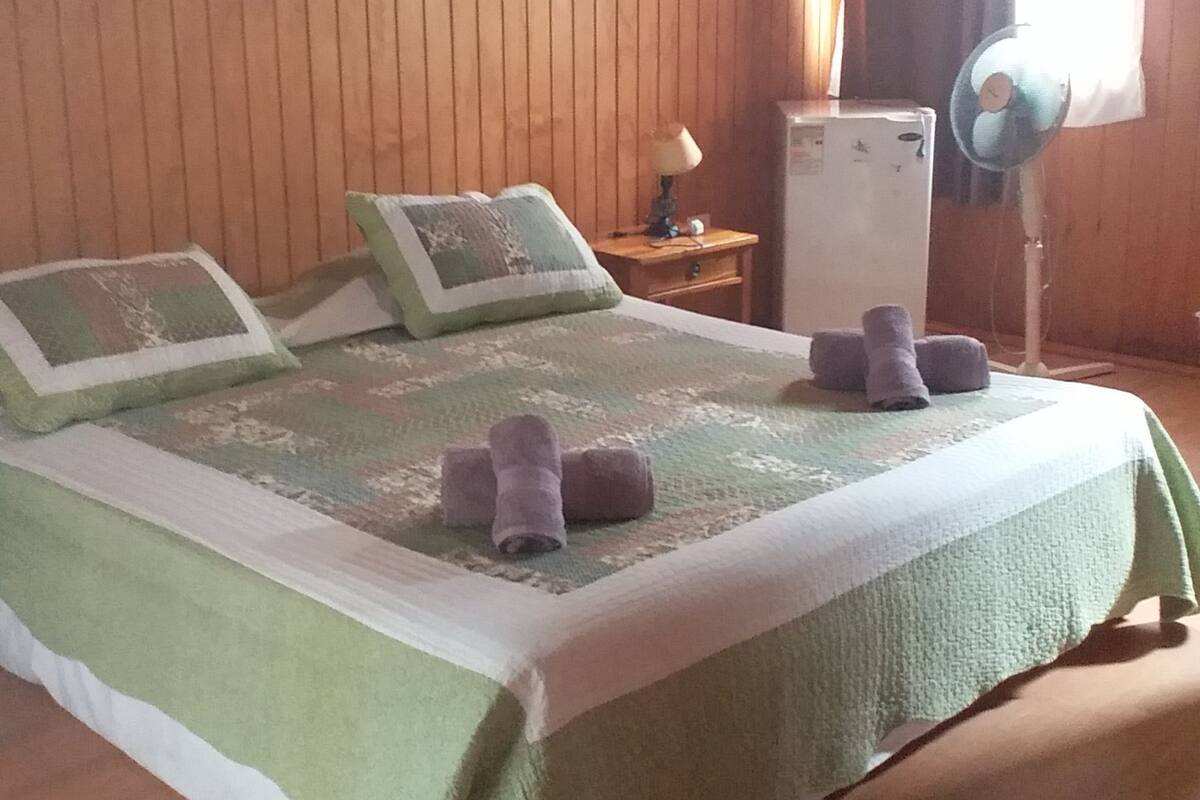 1 bedroom, pillow-top beds, minibar, in-room safe