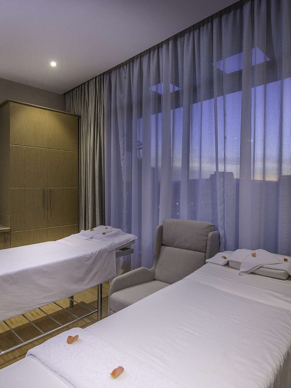 Sauna, steam room, hot springs, Turkish bath, hydrotherapy, aromatherapy