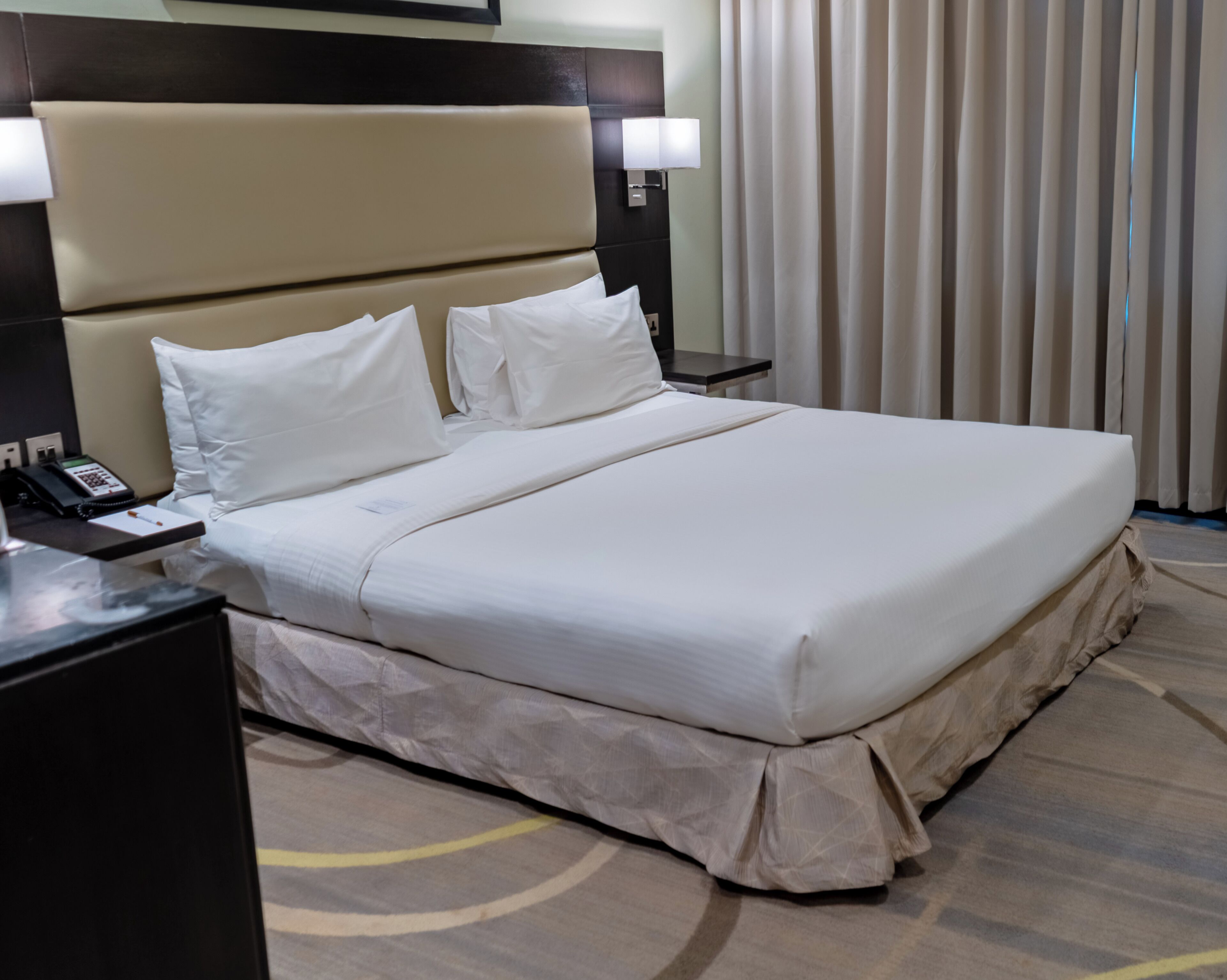 標準客房 | 迷你吧、客房內保險箱、書桌、筆電工作空間