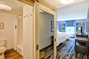 Zimmersafe, Bügeleisen/Bügelbrett, kostenlose Babybetten