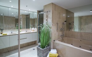 Penthouse Luxe | Salle de bain