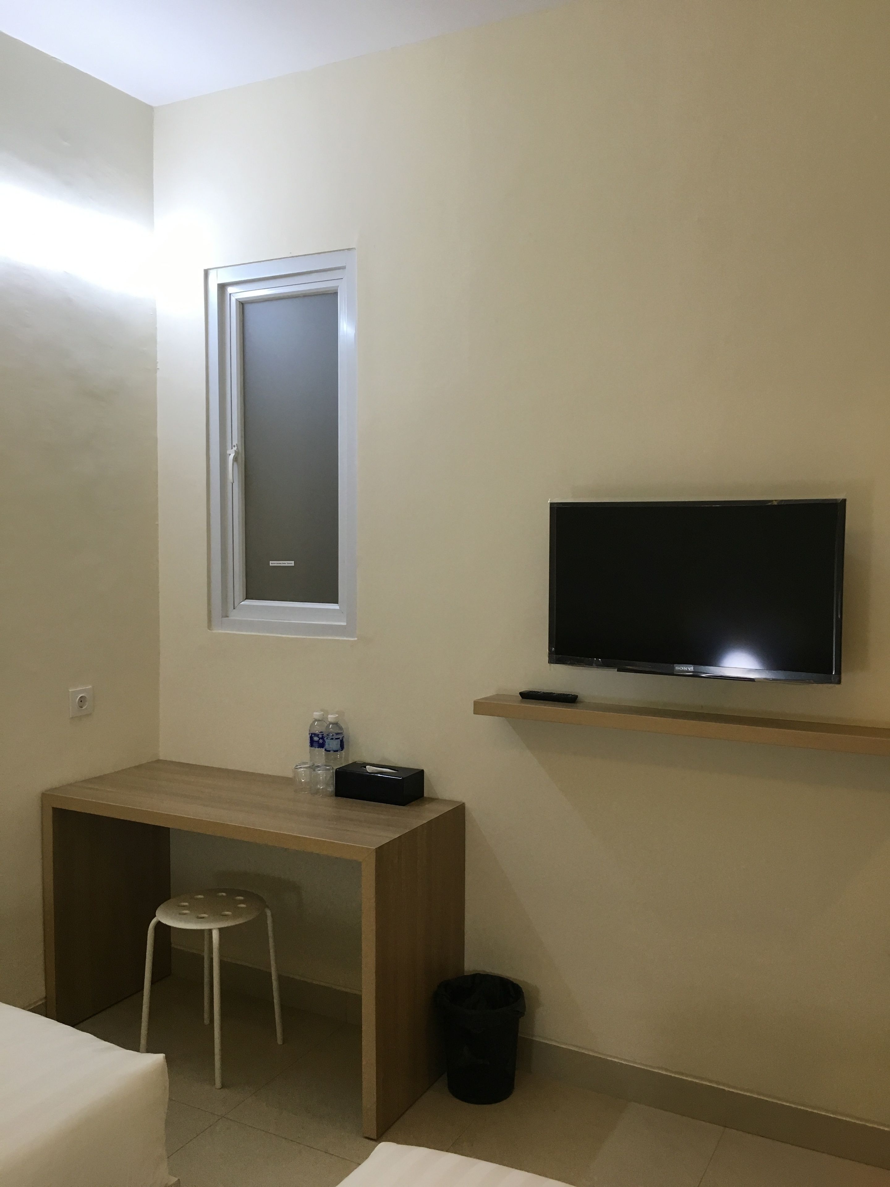 standard twin room | room amenity