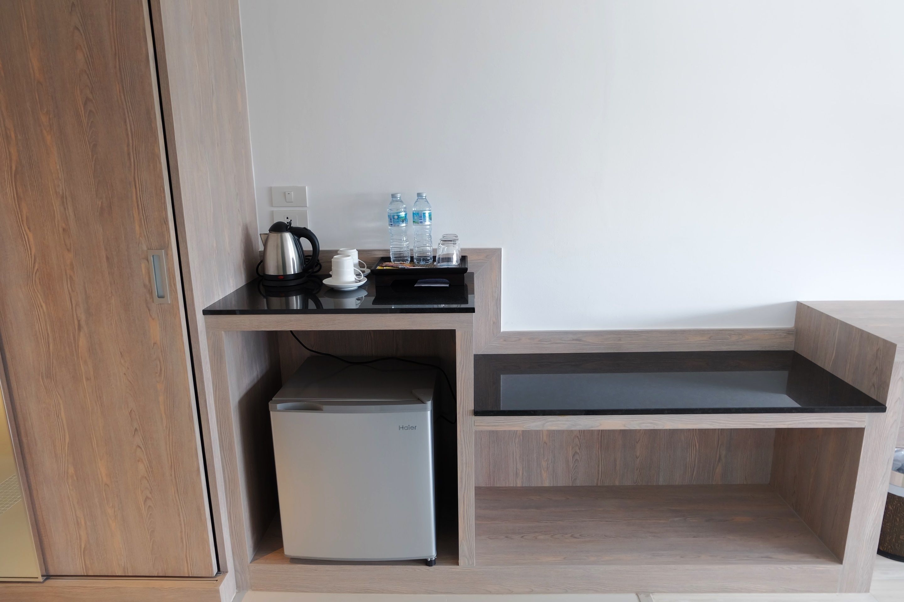 superior twin room | room amenity