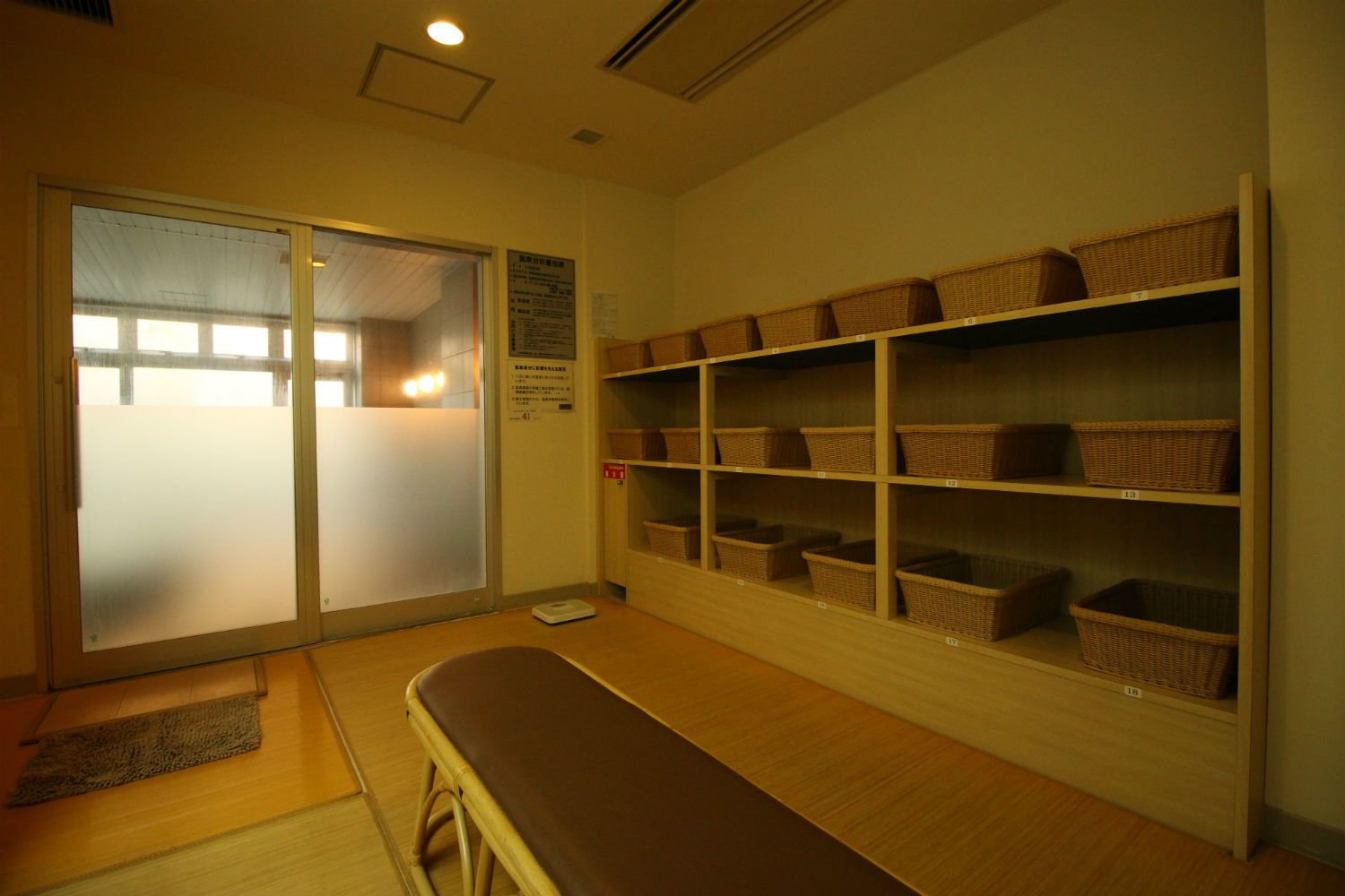 室內 Spa 池