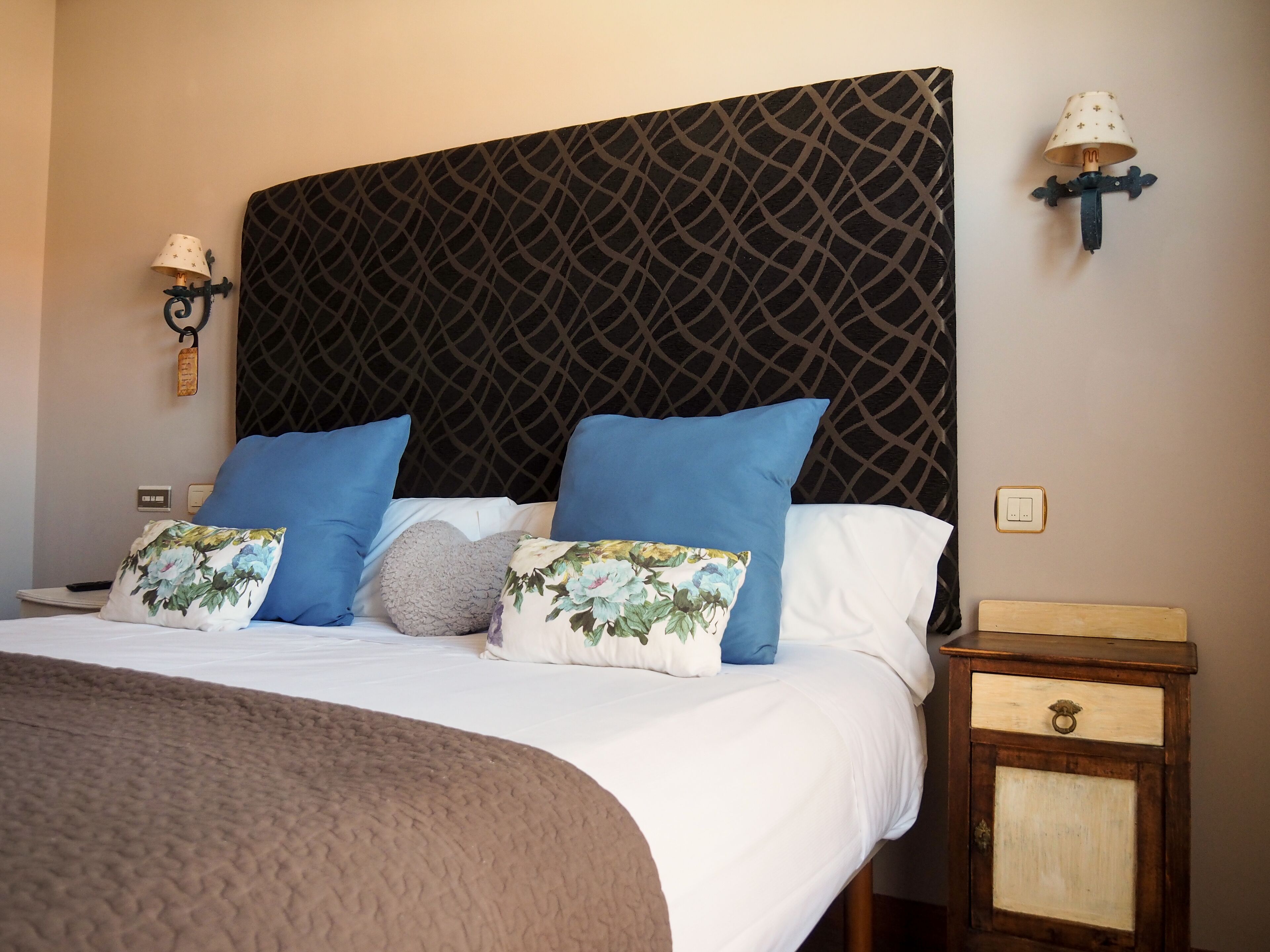 desk, iron/ironing board, free cots/infant beds, free wifi