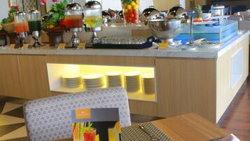 Breakfast, lunch, dinner served; international cuisine