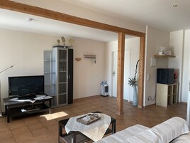 Ropa de cama hipoalergénica, wifi gratis y ropa de cama 