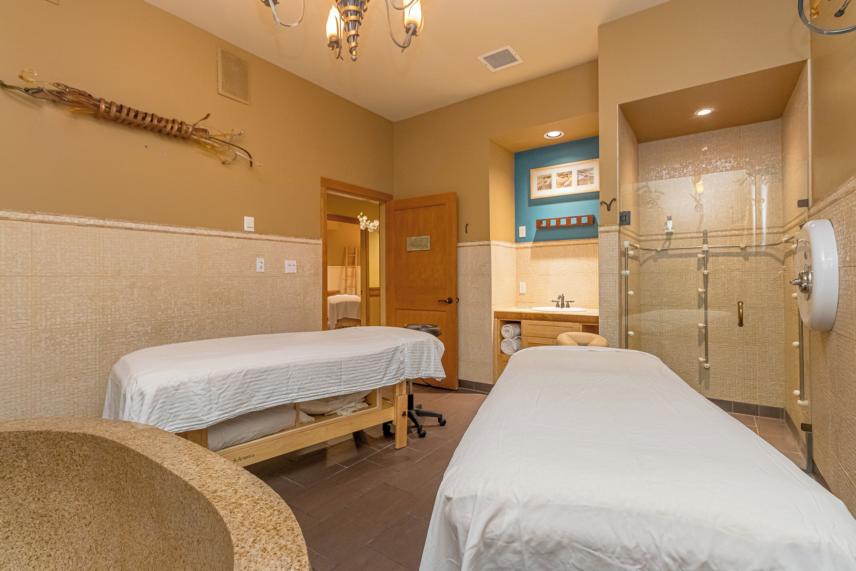 Salas de tratamiento para parejas y tratamientos corporales 