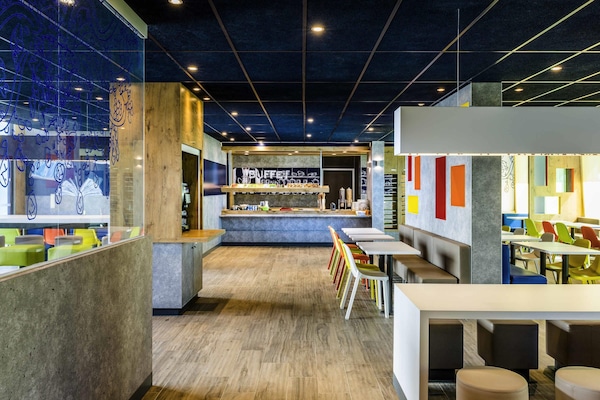 Daily buffet breakfast (EUR 8.90 per person)