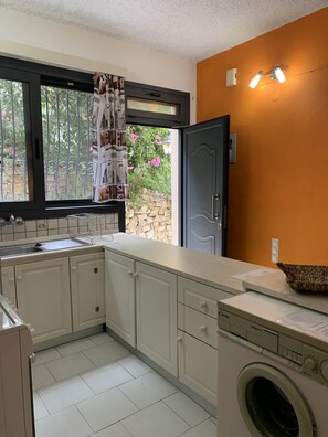 Classic Studio | Private kitchen