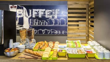 Desayuno para llevar (EUR 8.50 por persona)