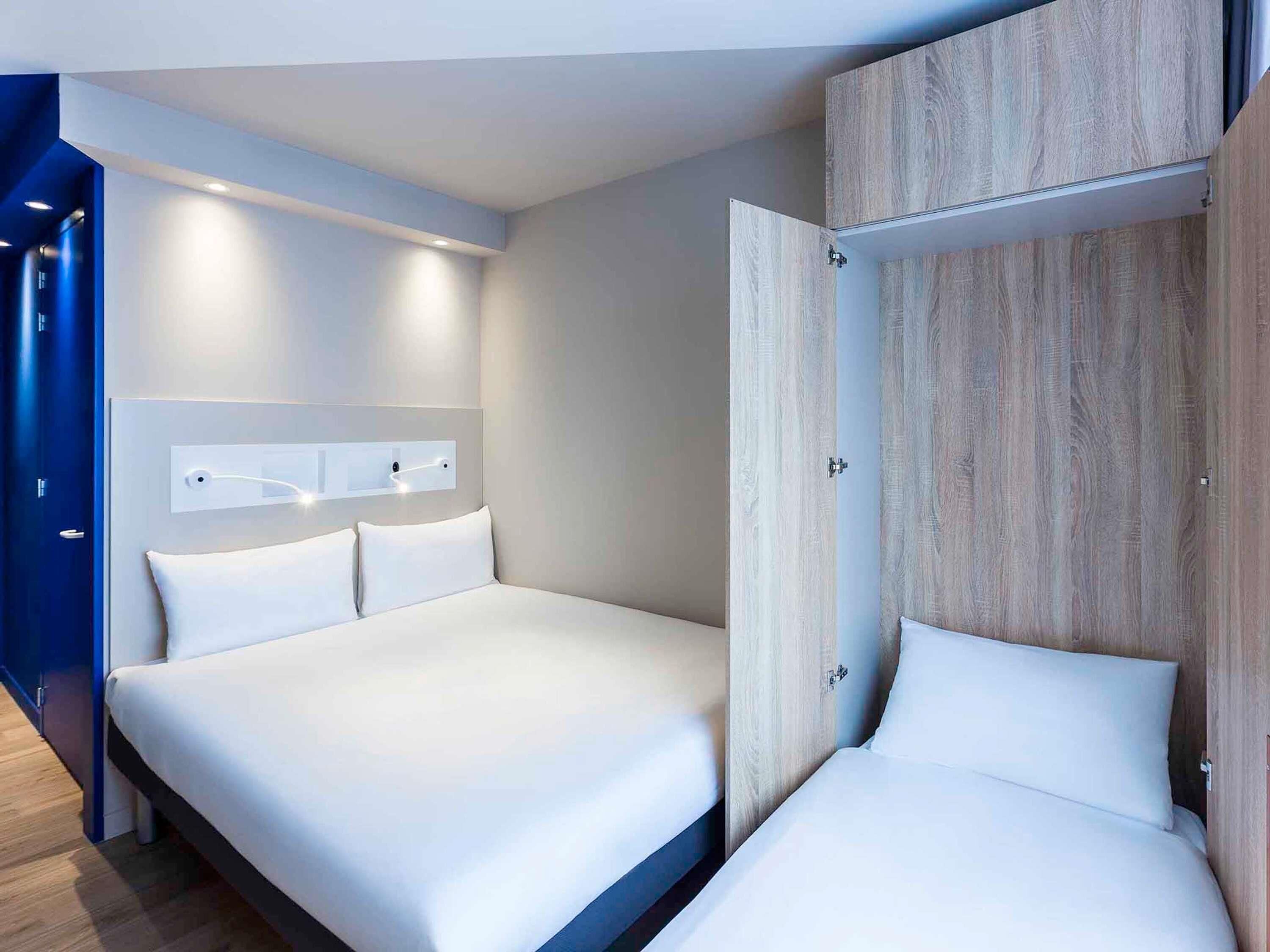 Hypo-allergenic bedding, soundproofing, free cots/infant beds, free WiFi