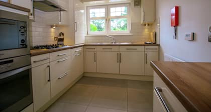 Turnberry Apartments