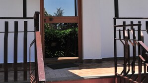 Entrée de l’hébergement