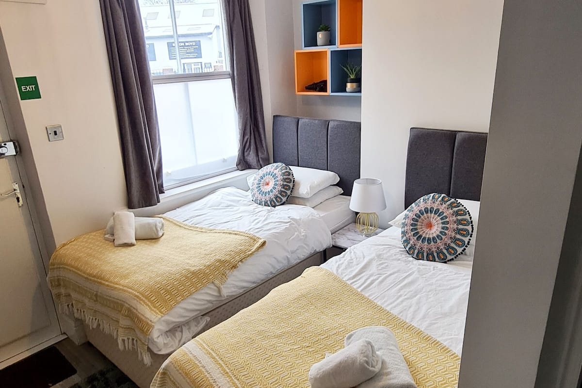 basic single room, ensuite | 1 bedroom