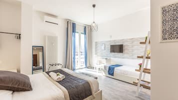 Egyptian cotton sheets, premium bedding, down duvets, minibar
