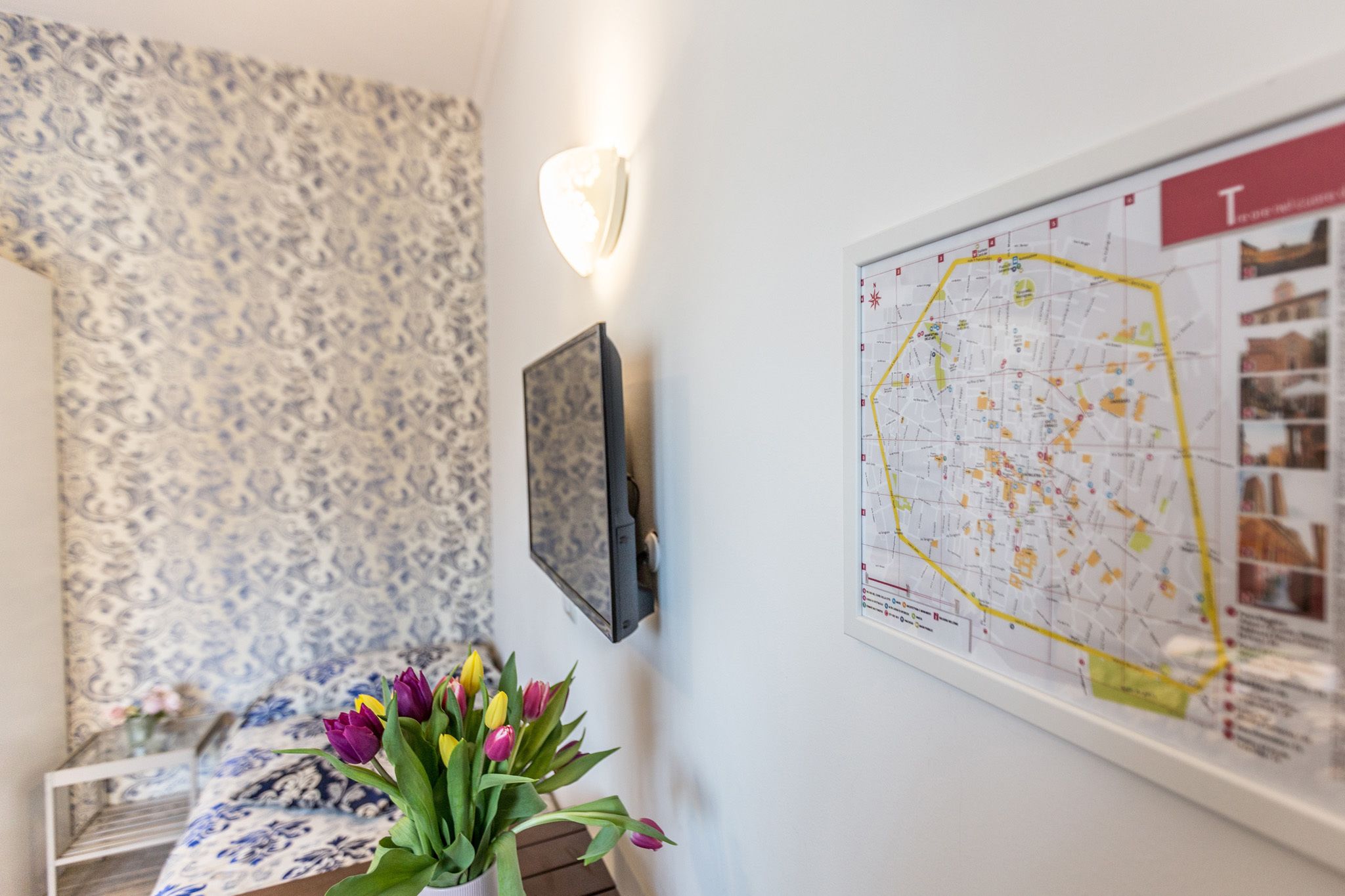 triple room, private bathroom (external) | egyptian cotton sheets, premium bedding, down duvets, minibar