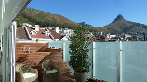 Elite Penthouse, 2 Bedrooms | Mountain view