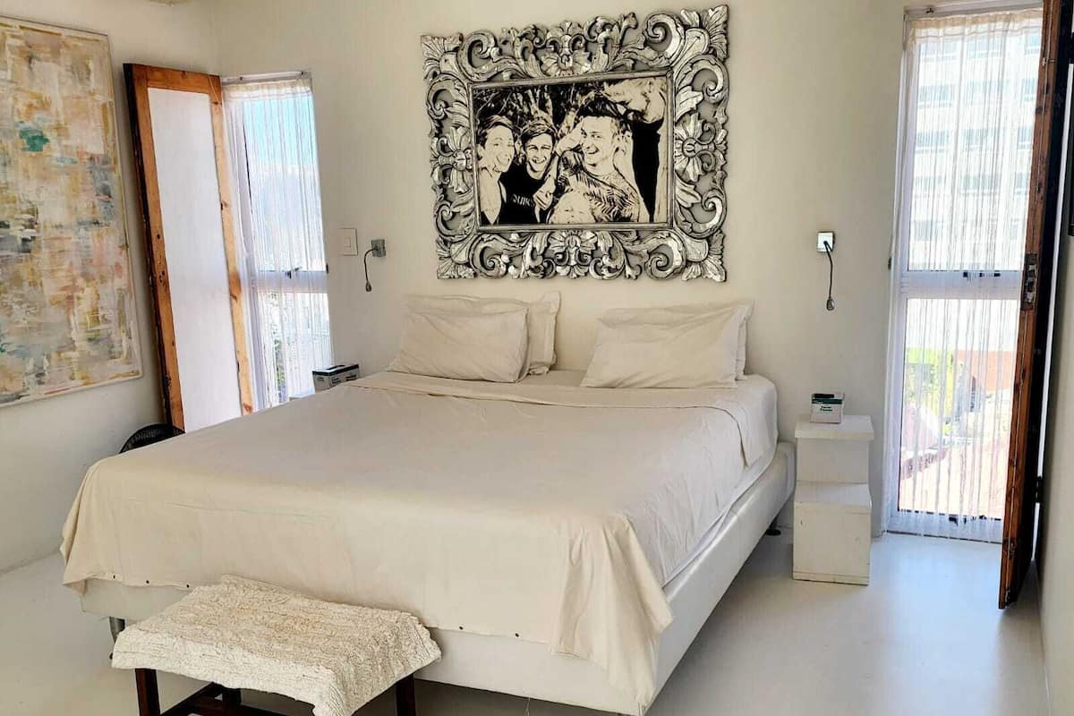 Cobertura elite, 2 quartos | 1 quarto, escrivaninha, Wi-Fi de cortesia, roupa de cama