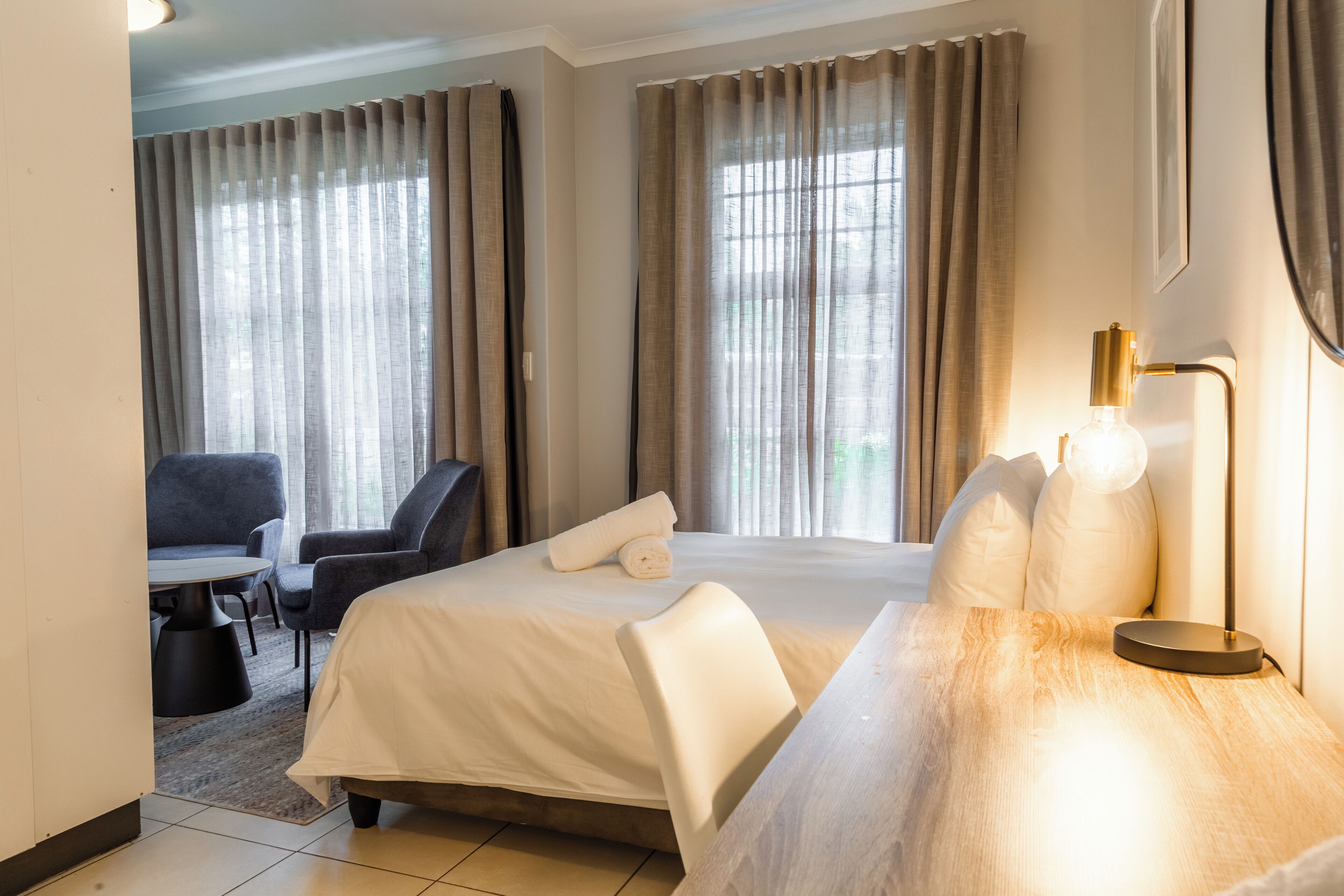 Classic Studio | In-room safe, individually furnished, desk, laptop workspace