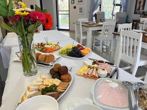 Petit déjeuner buffet (150 ZAR par personne)