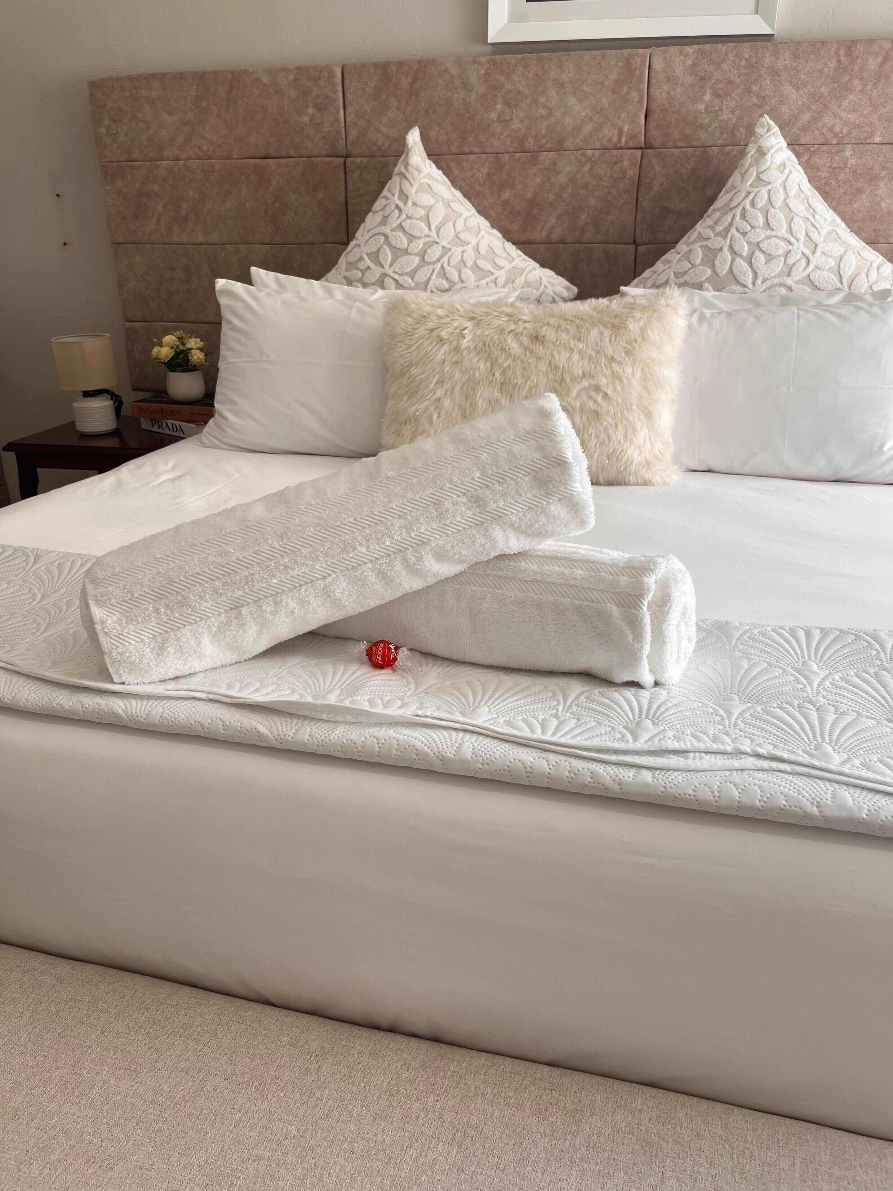 Classic King / Twin Room | Egyptian cotton sheets, premium bedding, minibar, individually decorated