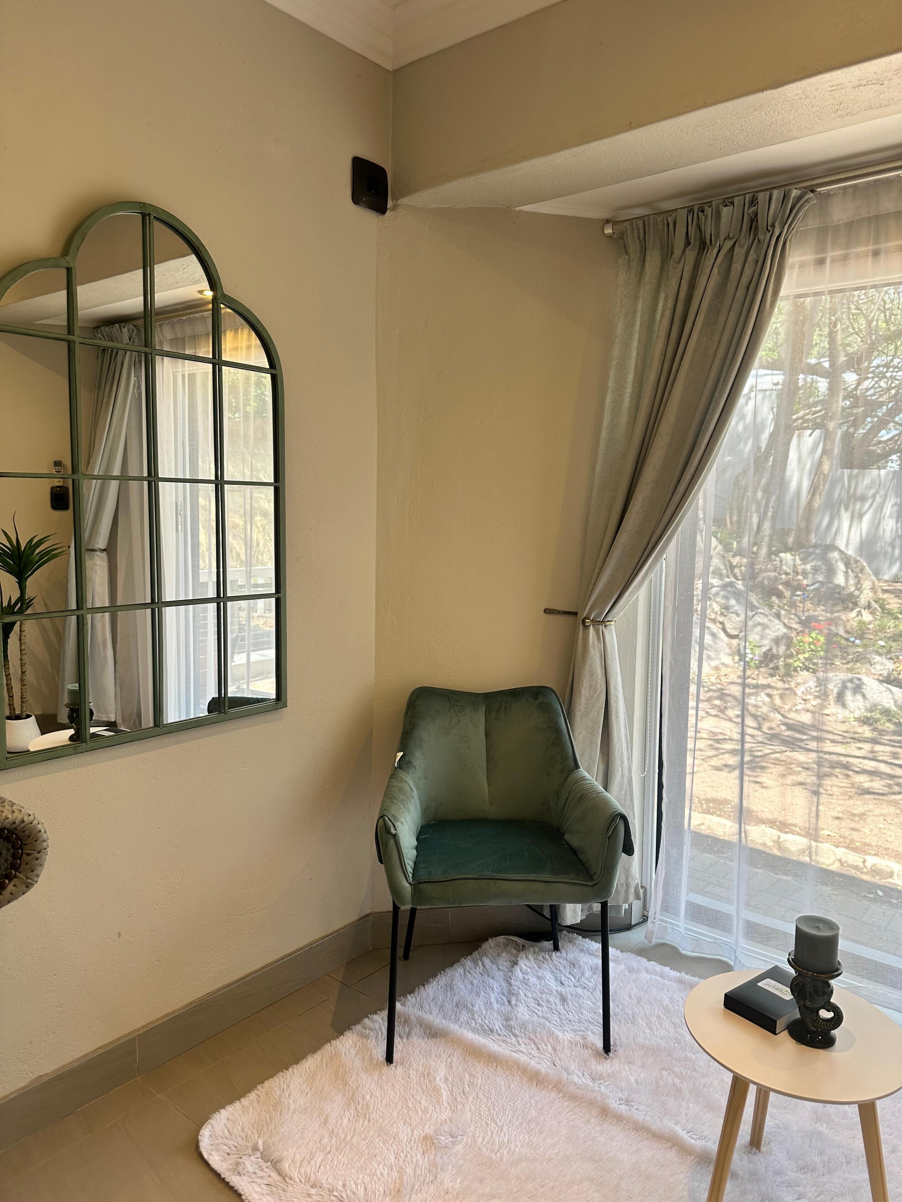 Luxury King Suite | Egyptian cotton sheets, premium bedding, minibar, individually decorated