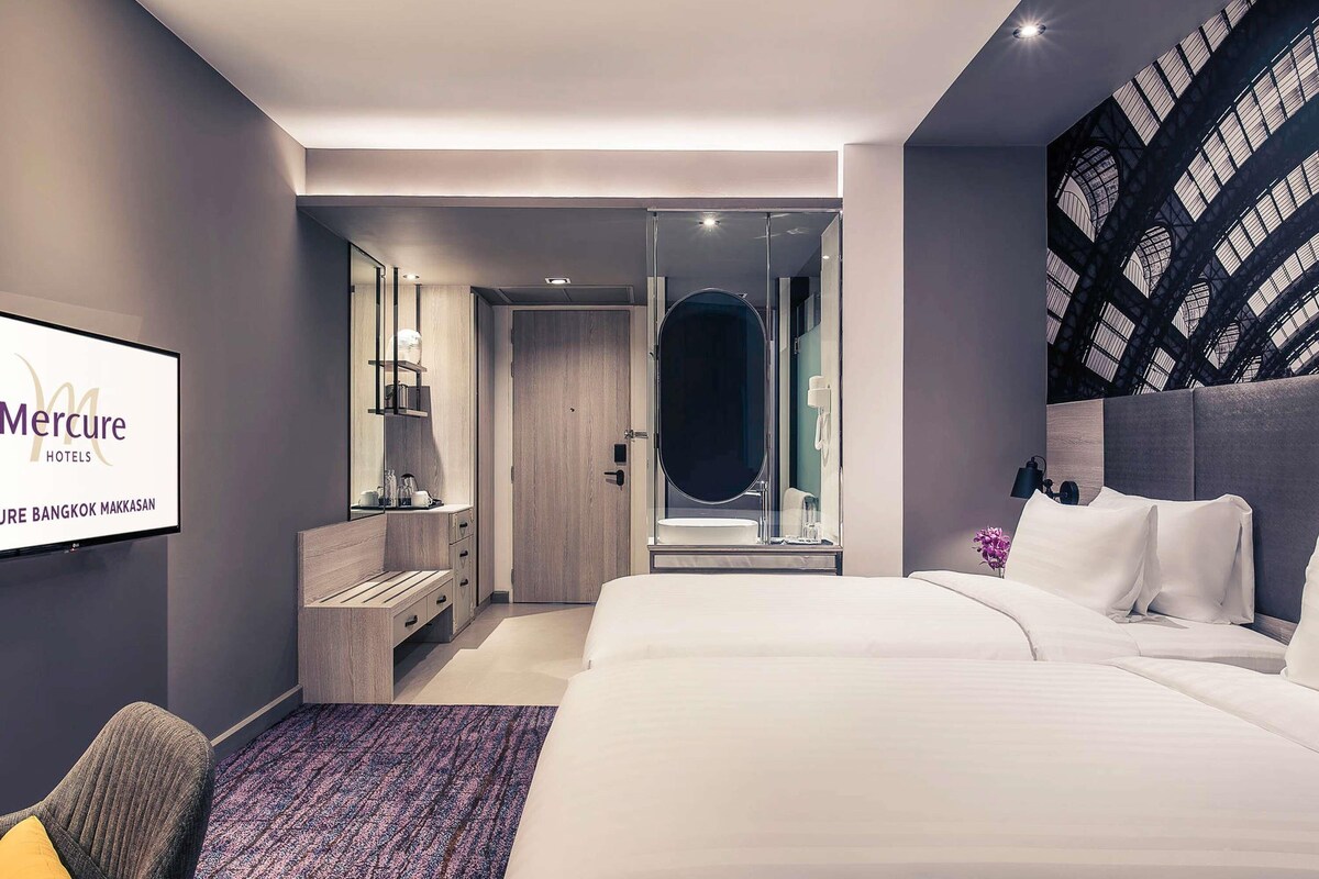 Superior kamer, 2 eenpersoonsbedden | Een minibar, een kluis op de kamer, een bureau, verduisterende gordijnen