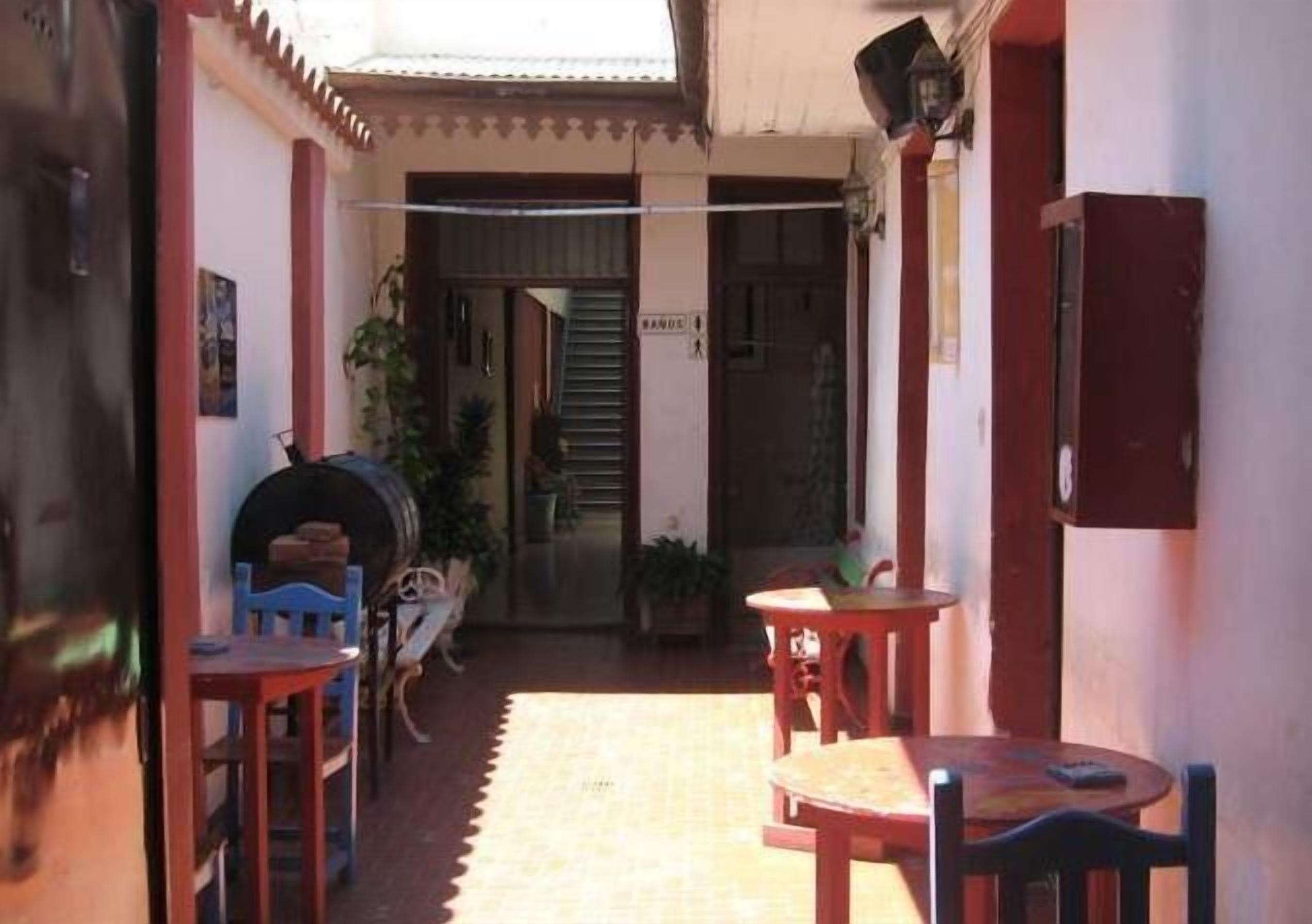 Khu ẩm thực ngoài trời
