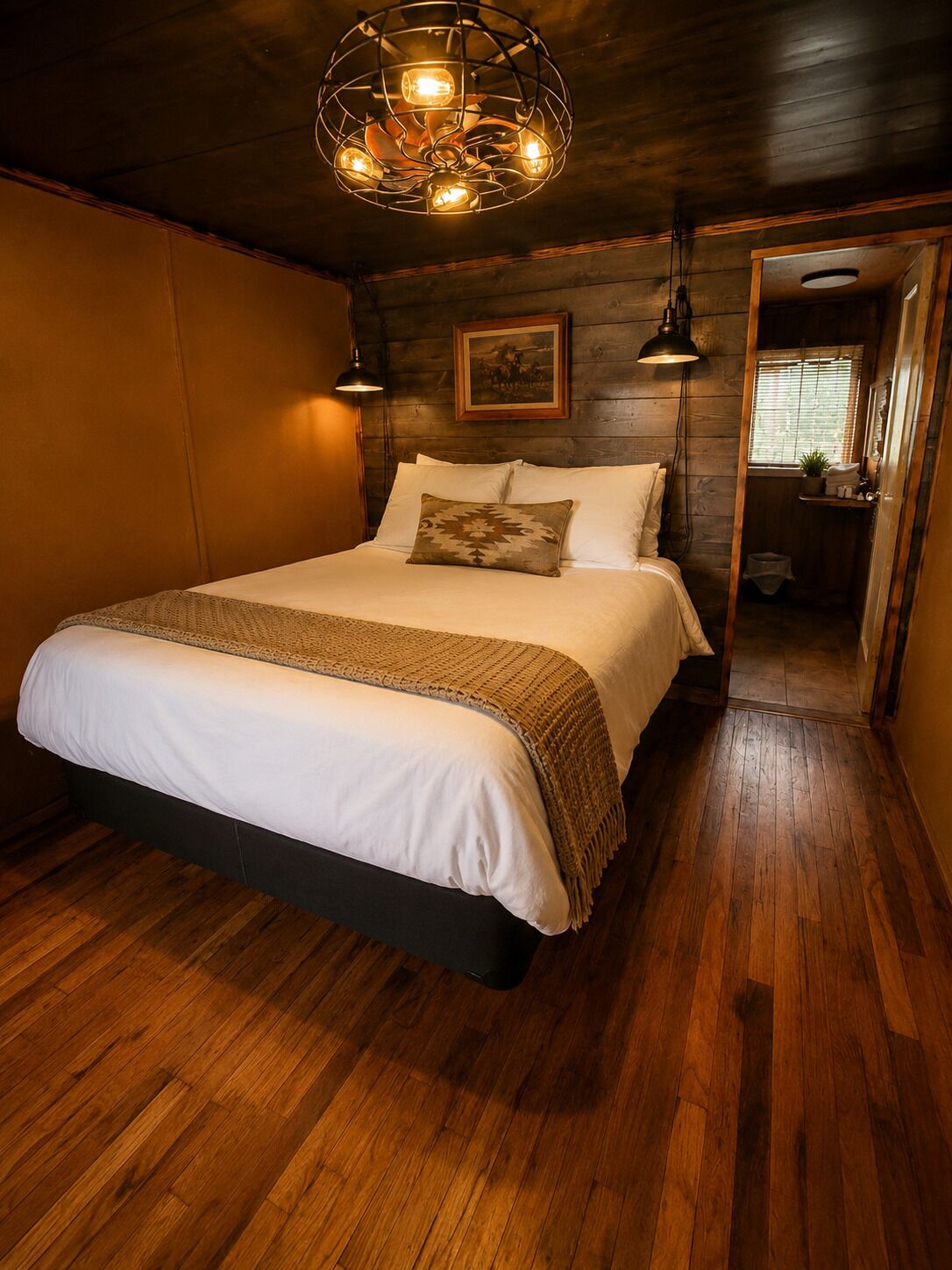 Frontier Queen | 高級寢具、熨斗/熨衣板、免費無線上網、床單