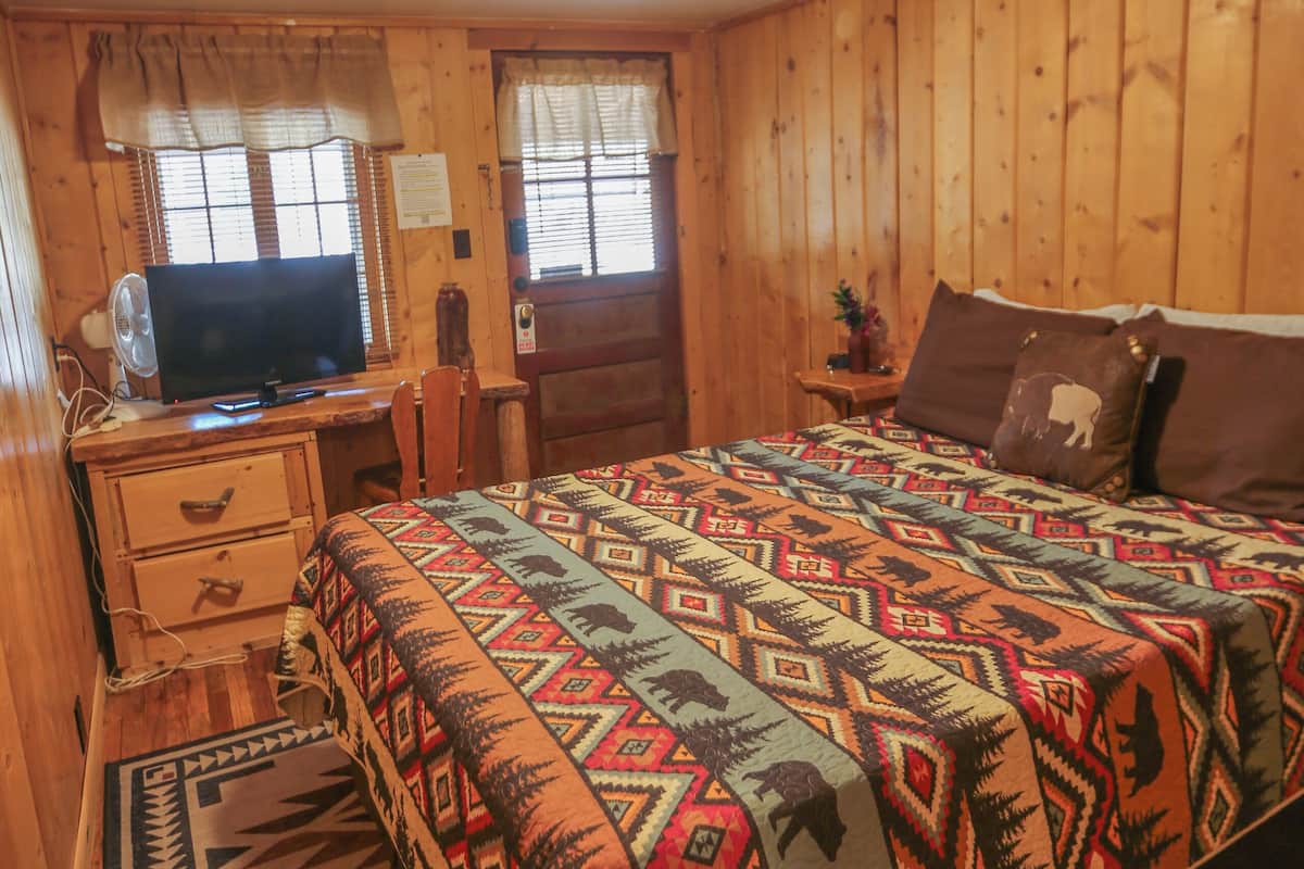 Comfort kamer, 1 queensize bed | 1 slaapkamer, luxe beddengoed, een strijkplank/strijkijzer, gratis wifi