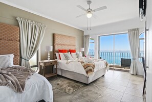 Classic Family Room | Individually decorated, desk, laptop workspace, free WiFi