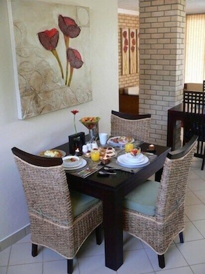 Free daily buffet breakfast - Rustenburg Boutique Hotel (Rustenburg)