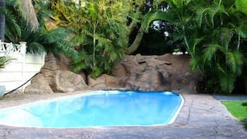 Udendørs pool