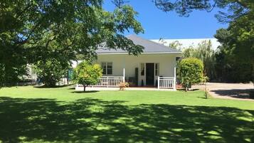 Cottage, 2 chambres (Self-Catering) | Vue sur le jardin