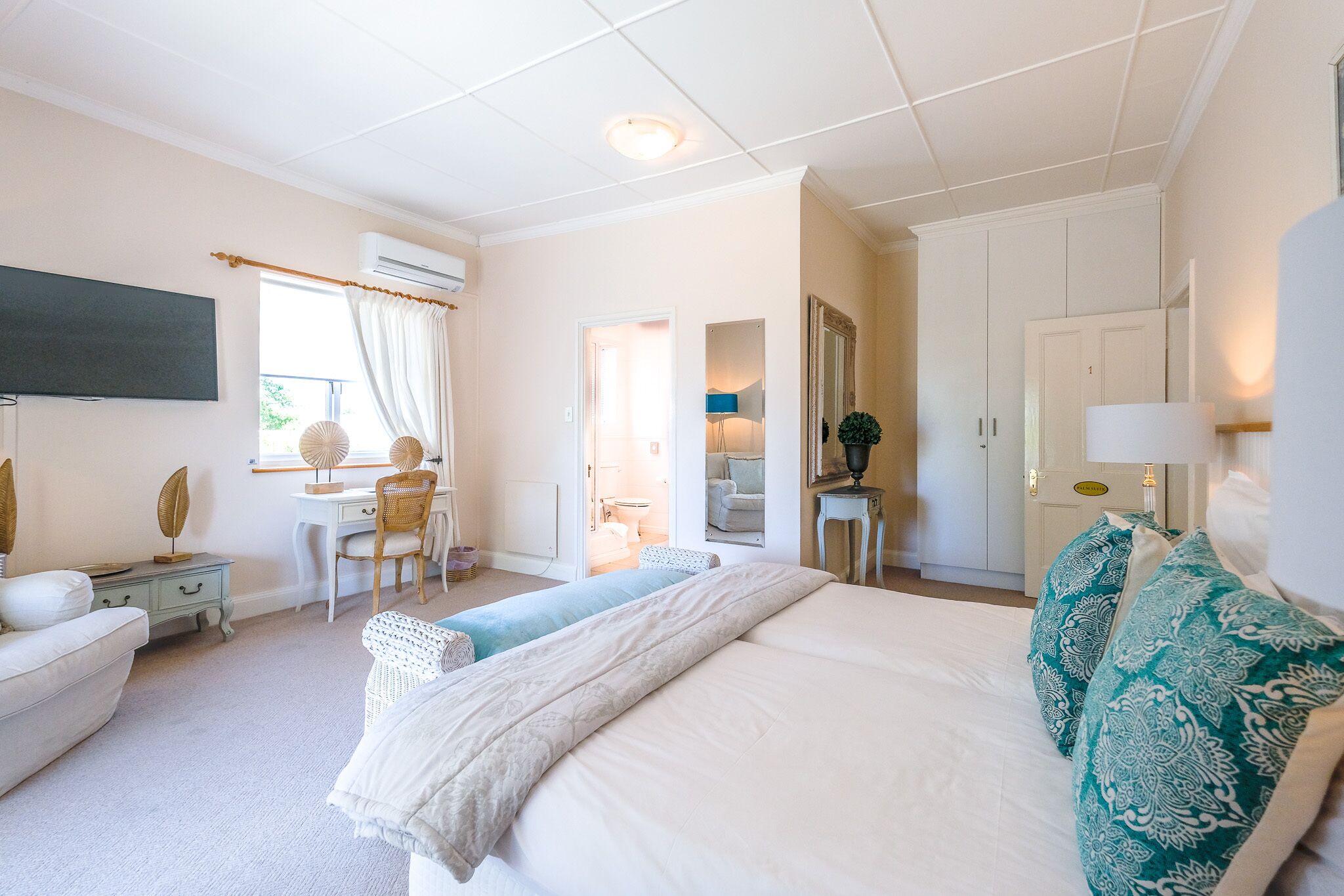 Twin Room, Balcony